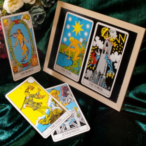 Tarot Online Kt Ry Si Sprawdza Wr Ba Z Kart Za Darmo